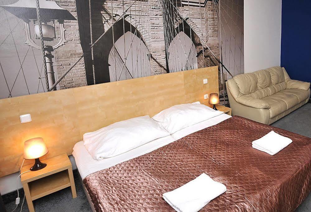 Andel Apartmany Praag Buitenkant foto